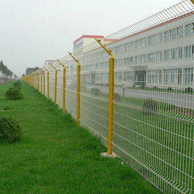 3mm 4mm 4.5mm Draht-Mesh Fence Panel With Peach-Posten Garten-3D