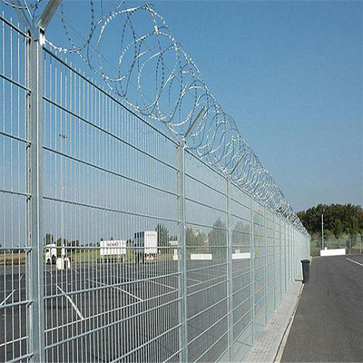 Doppelte Draht-Flughafensicherheit, die 1.2m 1.8m 2.0m Stacheldraht-Zaun einzäunt